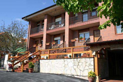 Apartamentos Los &aacute;nades